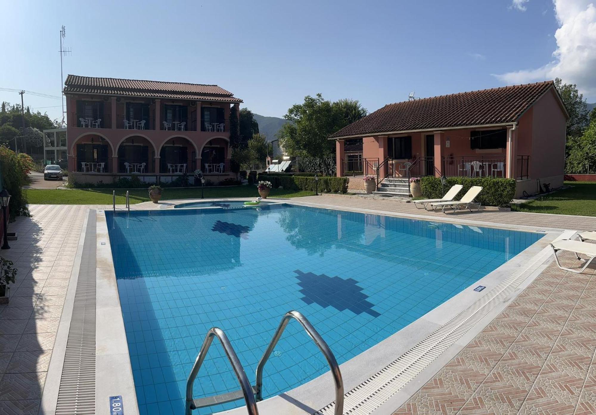 Gregory-Vassilis Apartments Dassia  Exterior photo